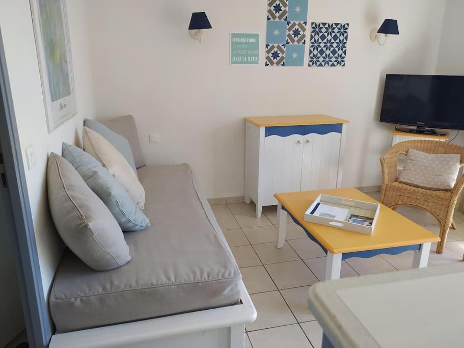 Charmante Maison De Vacances Avec Acces Piscine Talmont-Saint-Hilaire Exterior foto